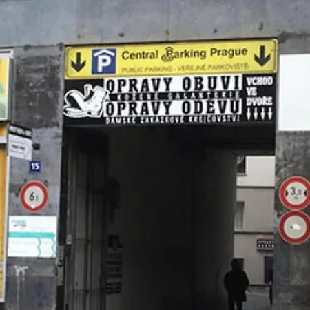 Andrews Centre Апартаменты *